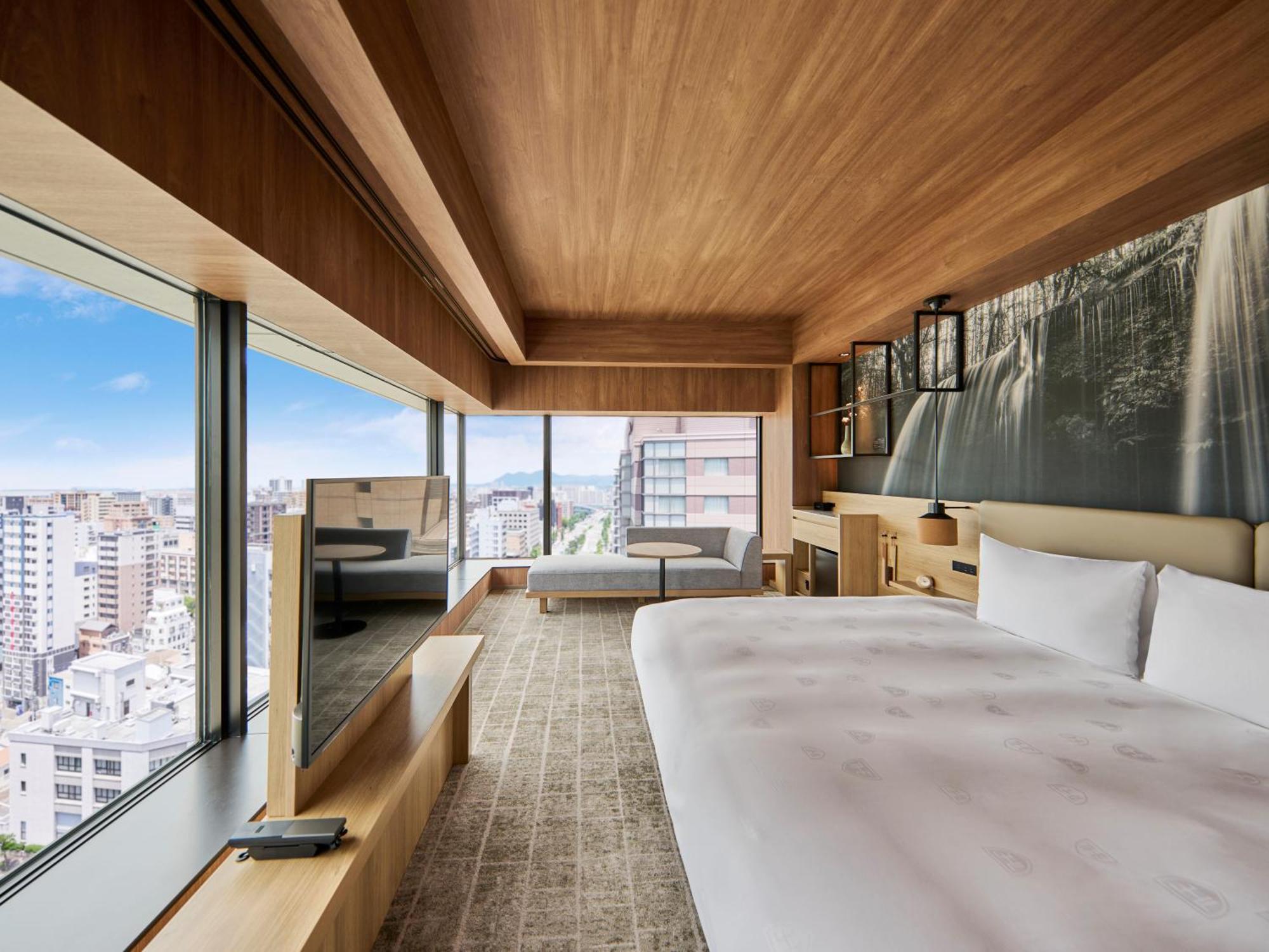 Corner King Room with River View - Sky Floor